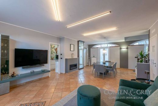 Villa a Castiglione Torinese, Provincia di Torino