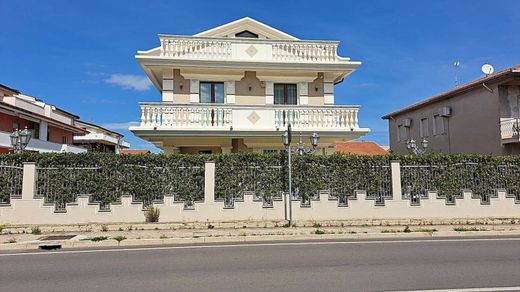Villa a Montesilvano, Pescara