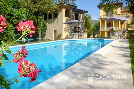 Villa a Barga, Lucca