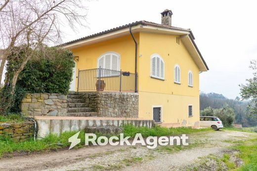 Villa in Montecarlo, Provincia di Lucca