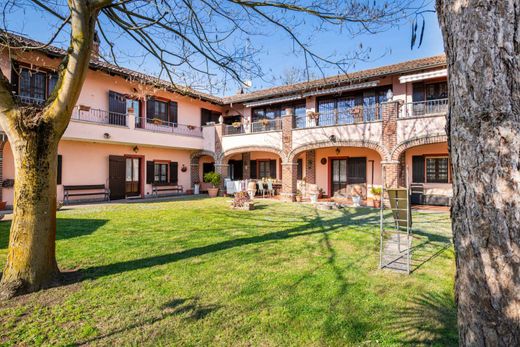 Villa a Robecchetto con Induno, Milano