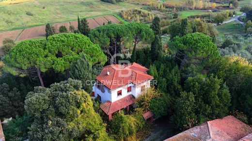 Country House in Vinci, Florence