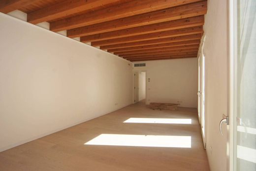 Apartment in Padua, Veneto