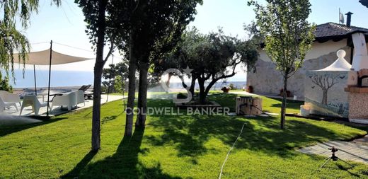 Villa in Montenero di Bisaccia, Provincia di Campobasso