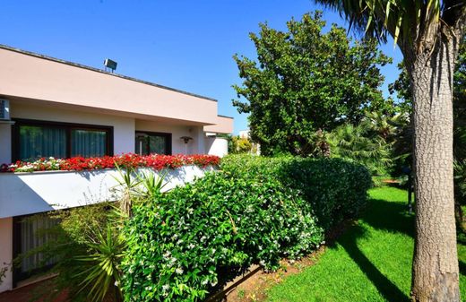 Villa a Lecce, Puglia