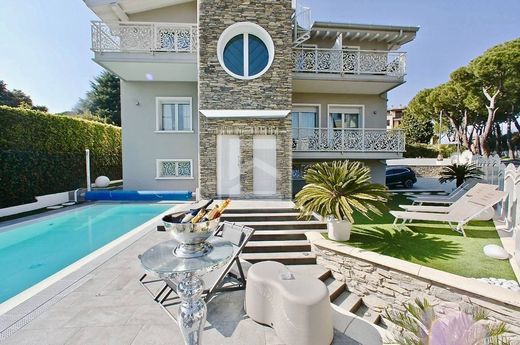 Hotel en Desenzano del Garda, Provincia di Brescia