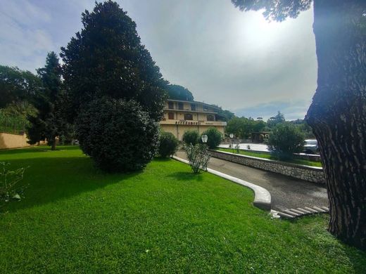 Luxury home in Marino, Rome