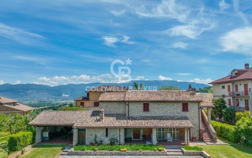 Villa in Montefalco, Provincia di Perugia