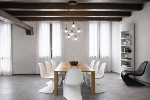 Villa in Bassano del Grappa, Provincia di Vicenza