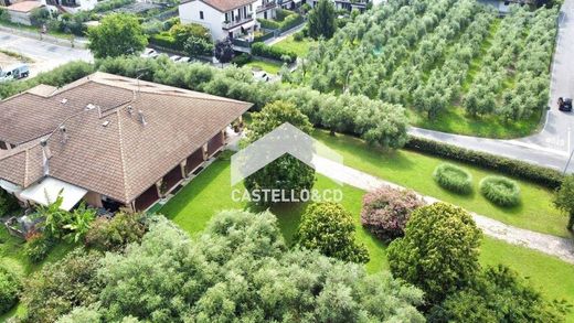 Villa in Moniga del Garda, Provincia di Brescia