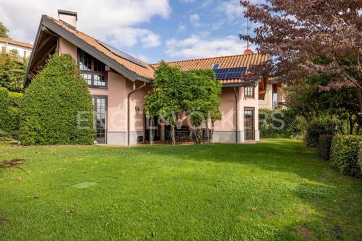 Βίλα σε Pella, Provincia di Novara