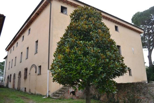 Villa Castelnuovo Berardenga, Siena ilçesinde