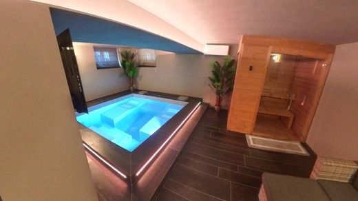 Villa a Melegnano, Milano