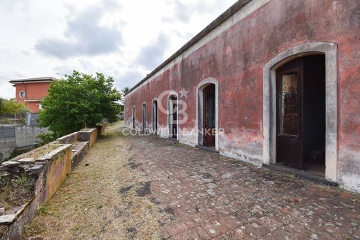 Casa de campo en Aci Sant'Antonio, Catania