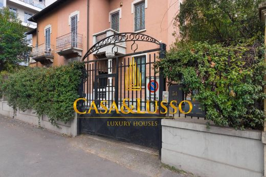 Villa a Milano, Lombardia