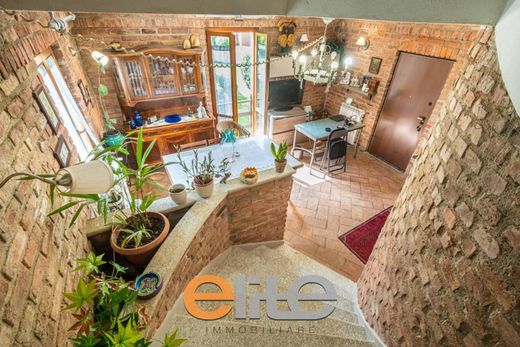 Apartment in Bollate, Milan