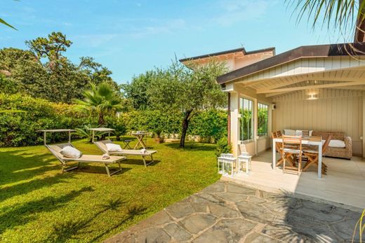 Villa in Forte dei Marmi, Provincia di Lucca