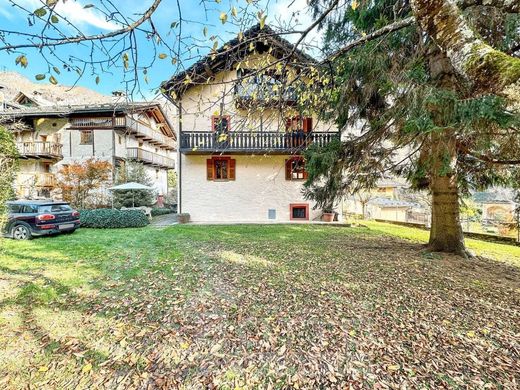 Luxe woning in Campertogno, Provincia di Vercelli