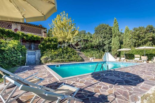 Country House in San Gimignano, Province of Siena