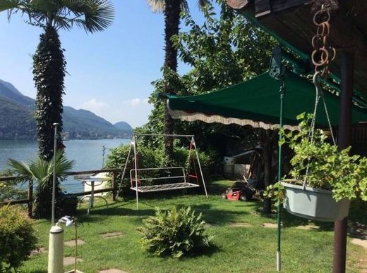 Complesso residenziale a Morcote, Lugano