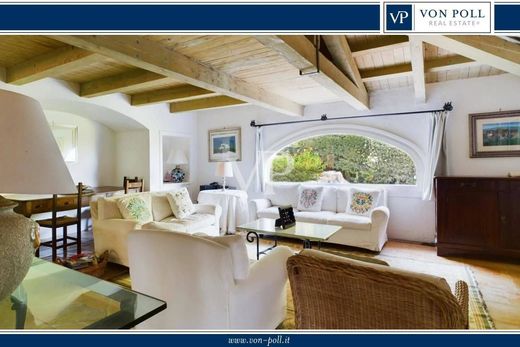 Villa Porto Cervo, Sassari ilçesinde