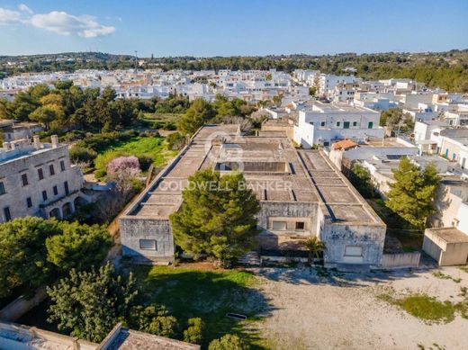 Köy evi Castrignano del Capo, Lecce ilçesinde