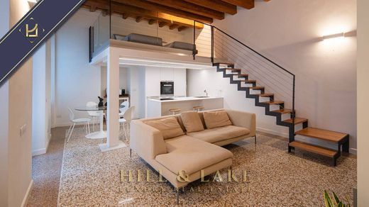 Apartamento - Verona, Provincia di Verona