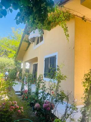 Villa en Forte dei Marmi, Lucca