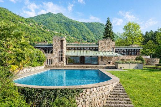 Villa in Laveno-Mombello, Provincia di Varese