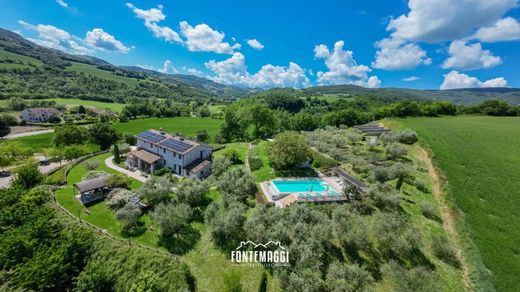 Casale a Fossombrone, Pesaro e Urbino