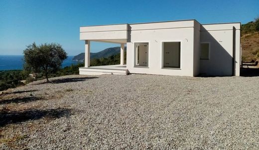 Villa a Capoliveri, Livorno