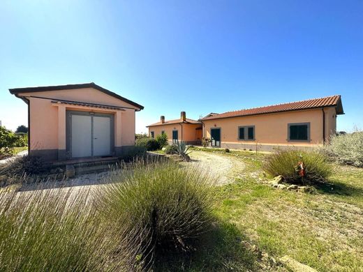 Villa in Tarquinia, Provincia di Viterbo