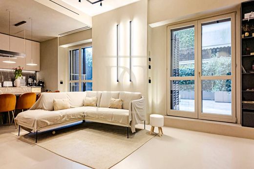 아파트 / 밀라노, Città metropolitana di Milano