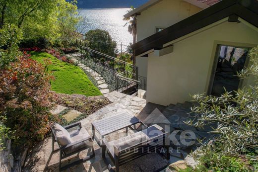 Appartement à Carate Urio, Côme
