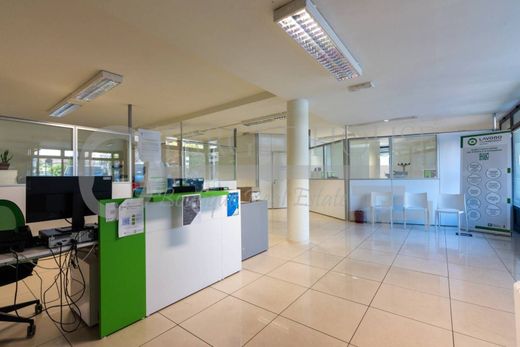 コモ, Provincia di Comoのオフィス