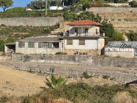 Köy evi Bordighera, Imperia ilçesinde