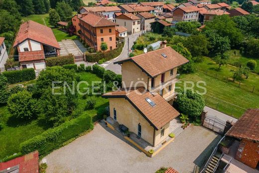 Βίλα σε Agrate Conturbia, Provincia di Novara