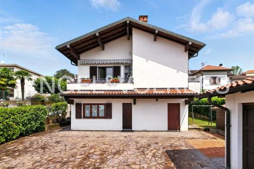 Villa a Clivio, Varese
