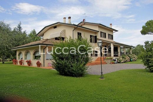 Villa a Lucca, Toscana