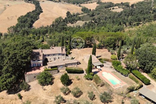 Country House in Radicondoli, Province of Siena