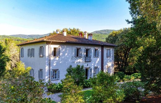 Lucca, Provincia di Luccaのヴィラ