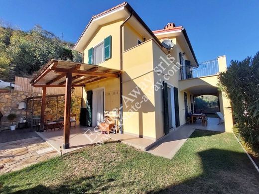 Luxe woning in Vallebona, Provincia di Imperia