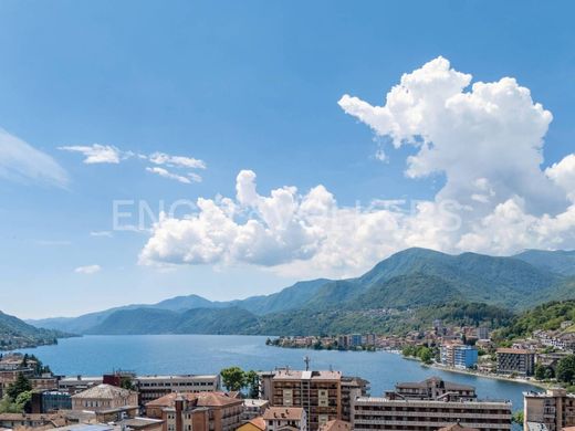 Willa w Omegna, Verbania