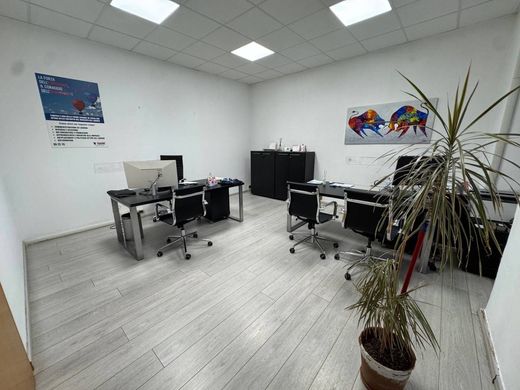 Γραφείο σε Μιλάνο, Città metropolitana di Milano