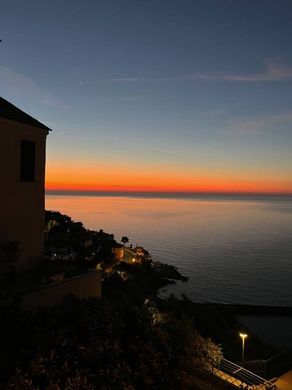 Apartment / Etagenwohnung in Cervo, Provincia di Imperia