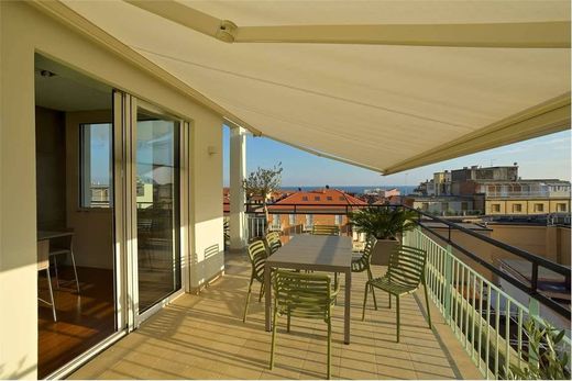 Penthouse w Alassio, Provincia di Savona