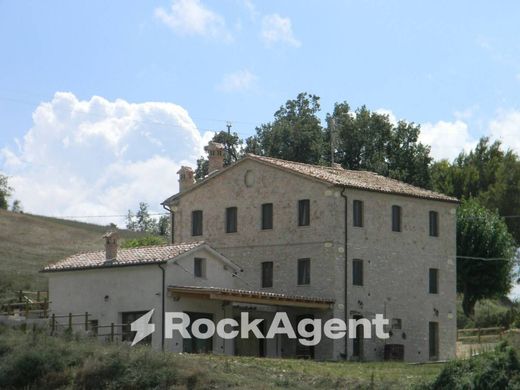 Country House in Arcevia, Provincia di Ancona