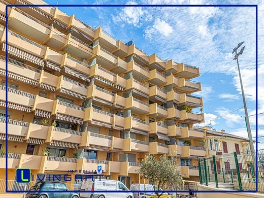 Apartment in Beausoleil, Alpes-Maritimes