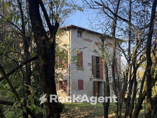 Country House in Albinea, Provincia di Reggio Emilia