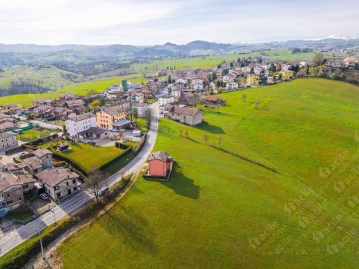 Terreno a Serramazzoni, Modena